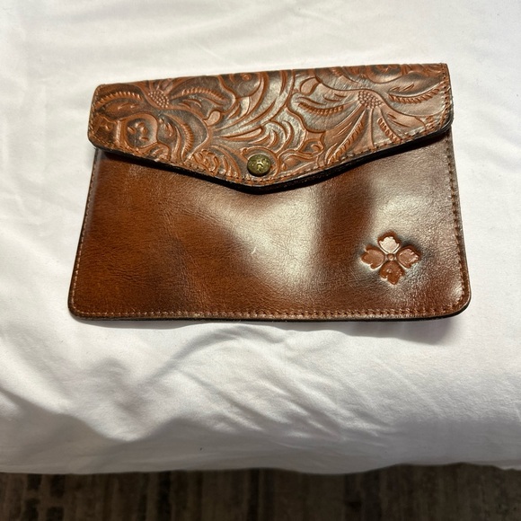 Patricia Nash clutch purse - Picture 2 of 8